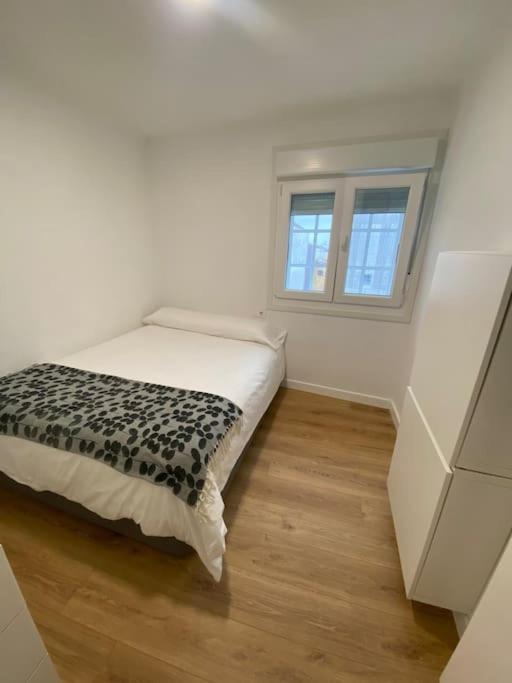 Centrico Piso En Portonovo Apartment Ngoại thất bức ảnh